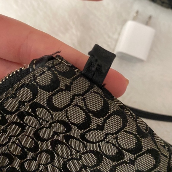 COACH coin purse - Picture 4 of 4